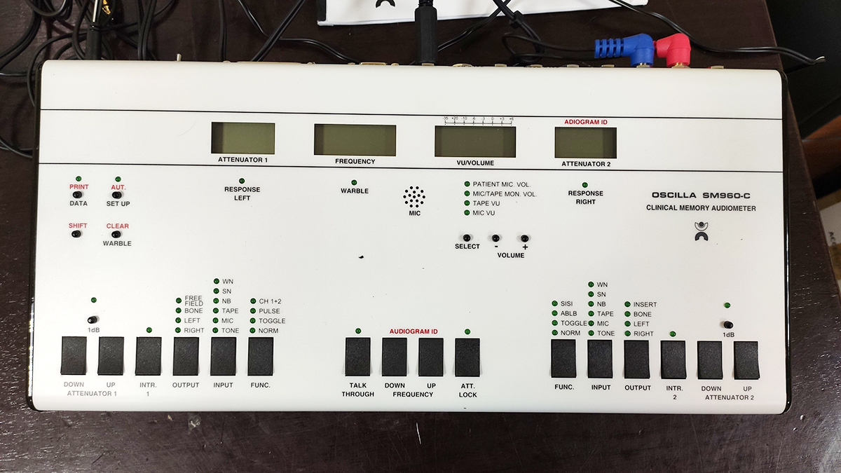 Аудиометр клинический Oscilla SM960-C  2