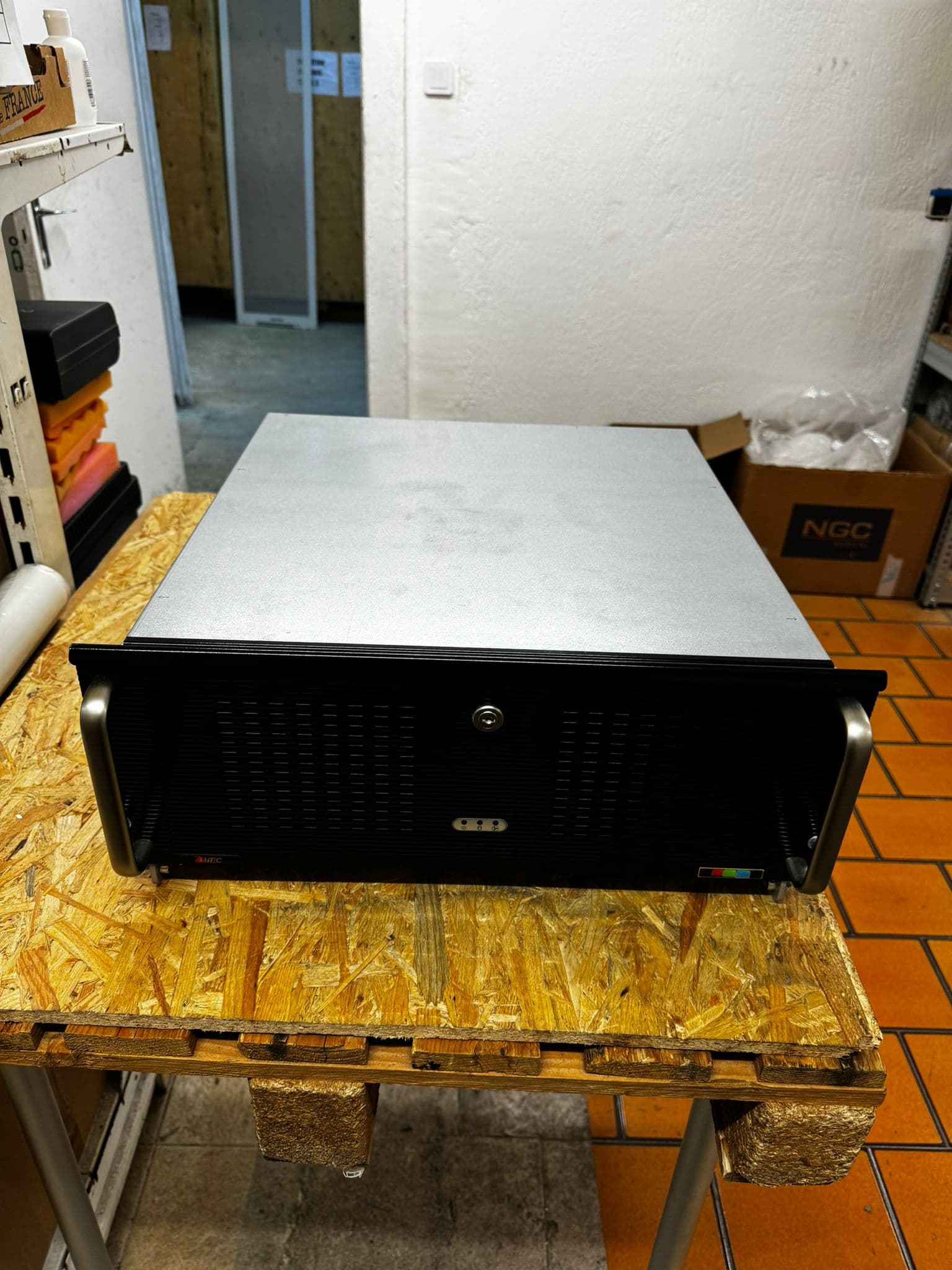 10520200-MDM computer