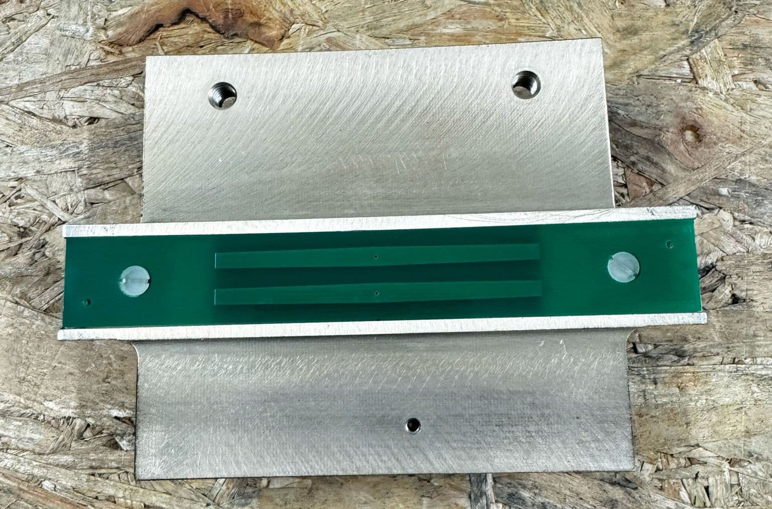 2333609-850MB Receiver-Antenna Assembly