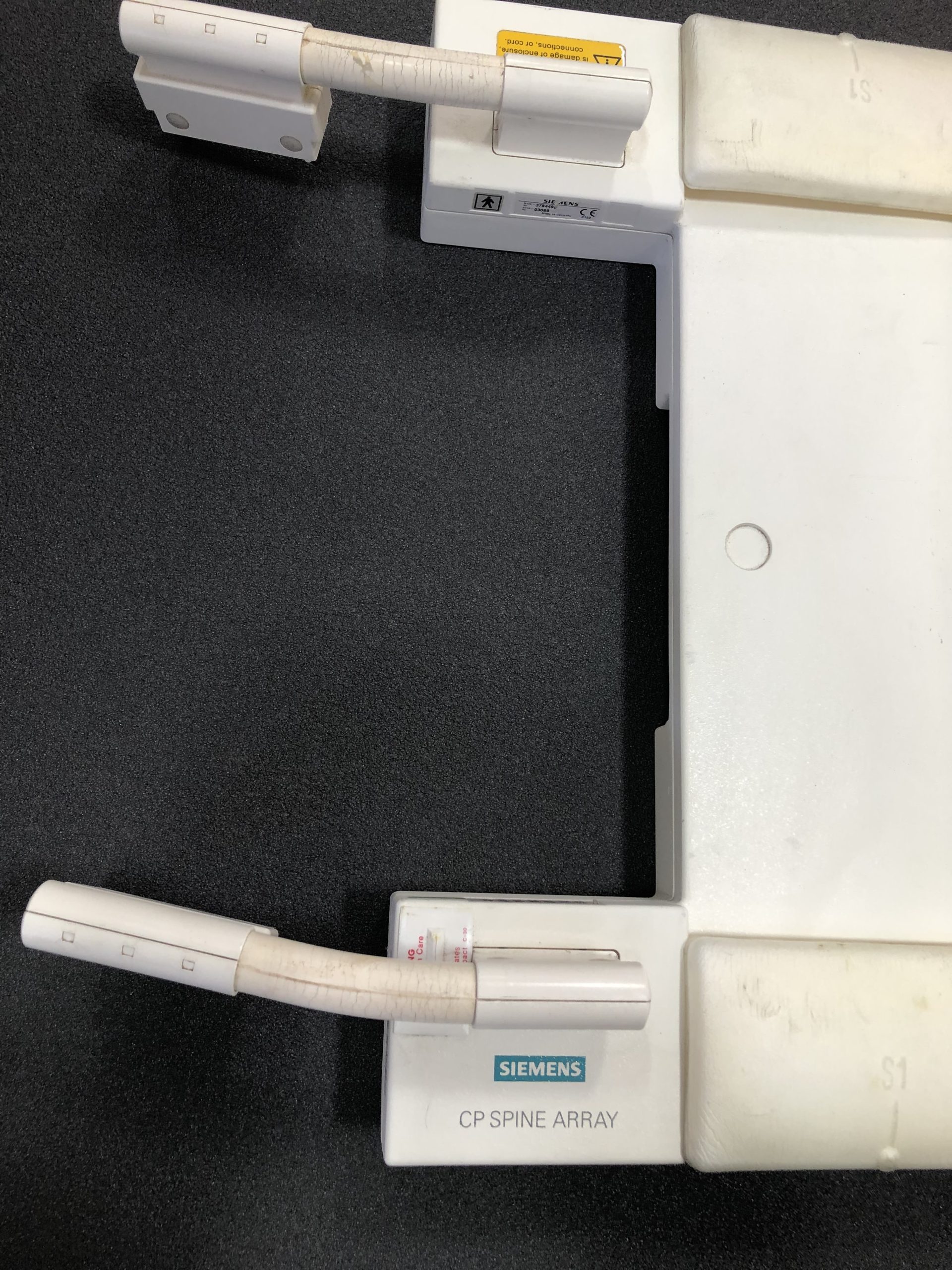 3784498-Spine Array Coil