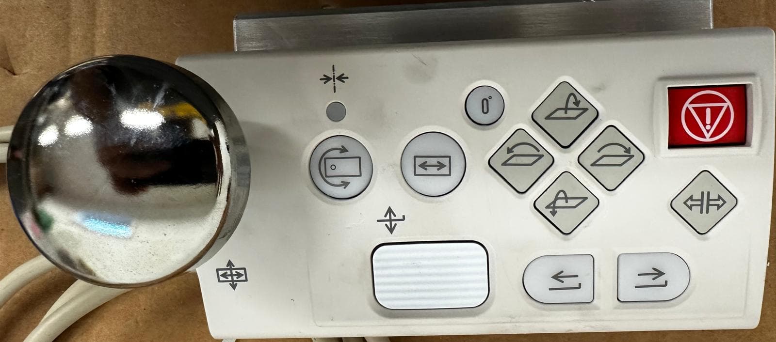 BX17-3693*E GR-1-Tableside console