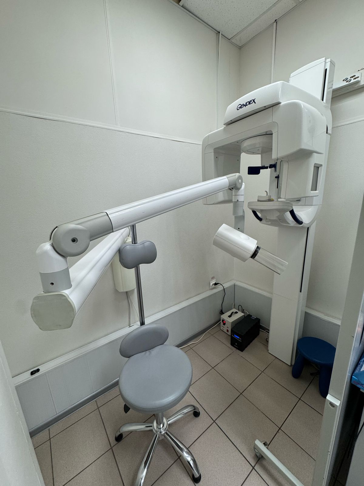 Цифровая панорамная рентгенодиагностическая система GENDEX GXDP-300  KaVo 2