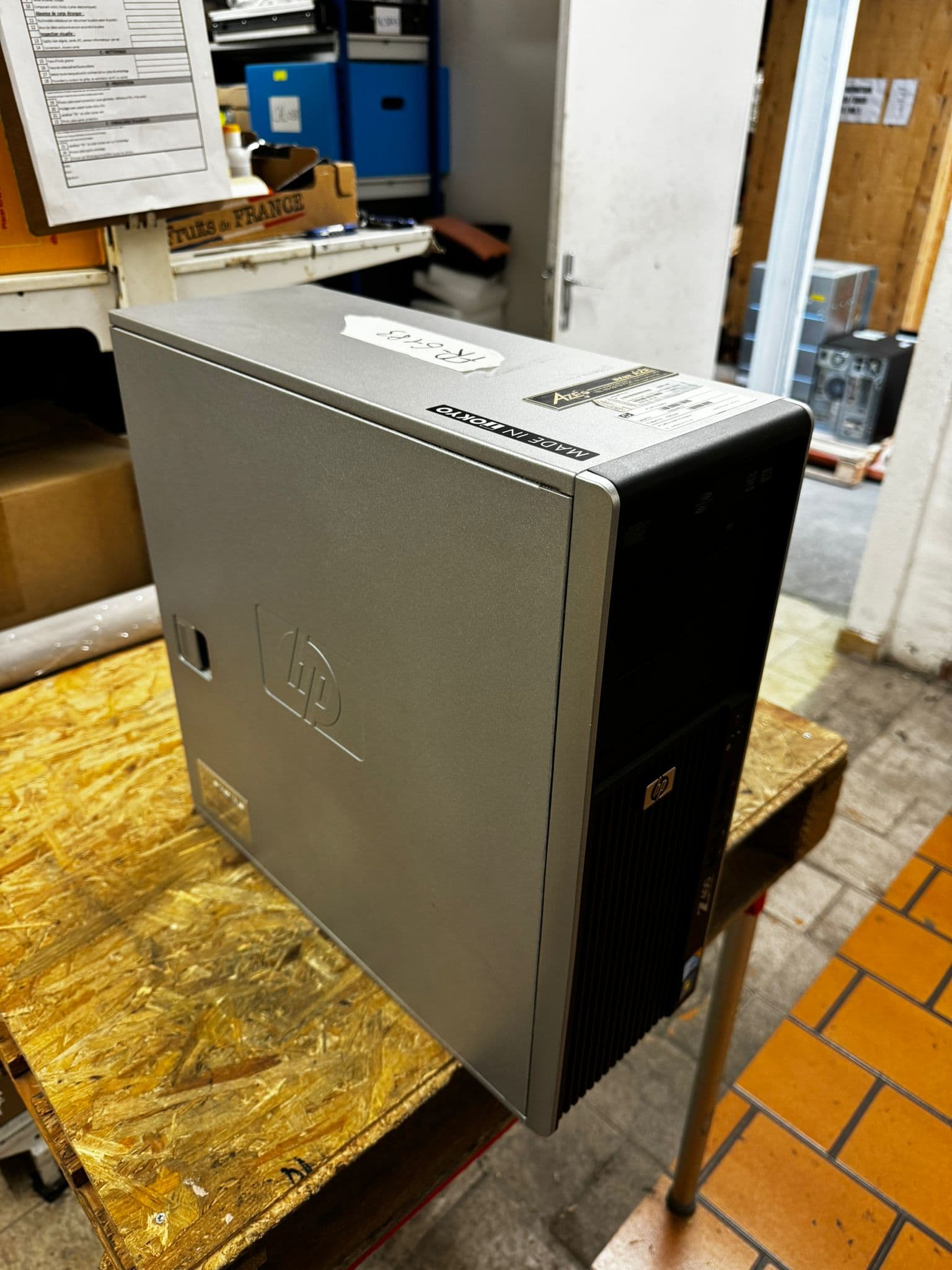 VS933AV-HP Z400 Workstation