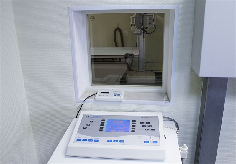 Система рентгенографическая "Q-Rad", исполнение "Q-RAD-DS-3"  (Quantum Medical Imeging LCC (США)+ проявочная машина фирмы "AGFA" 2