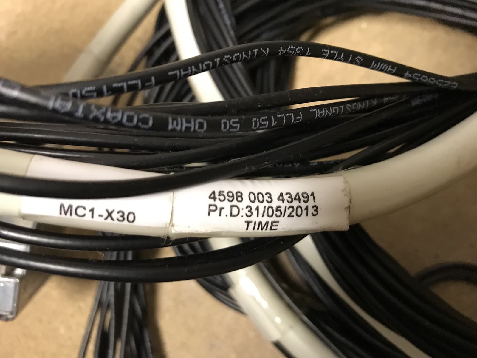 459800343491-cable MC1 X30