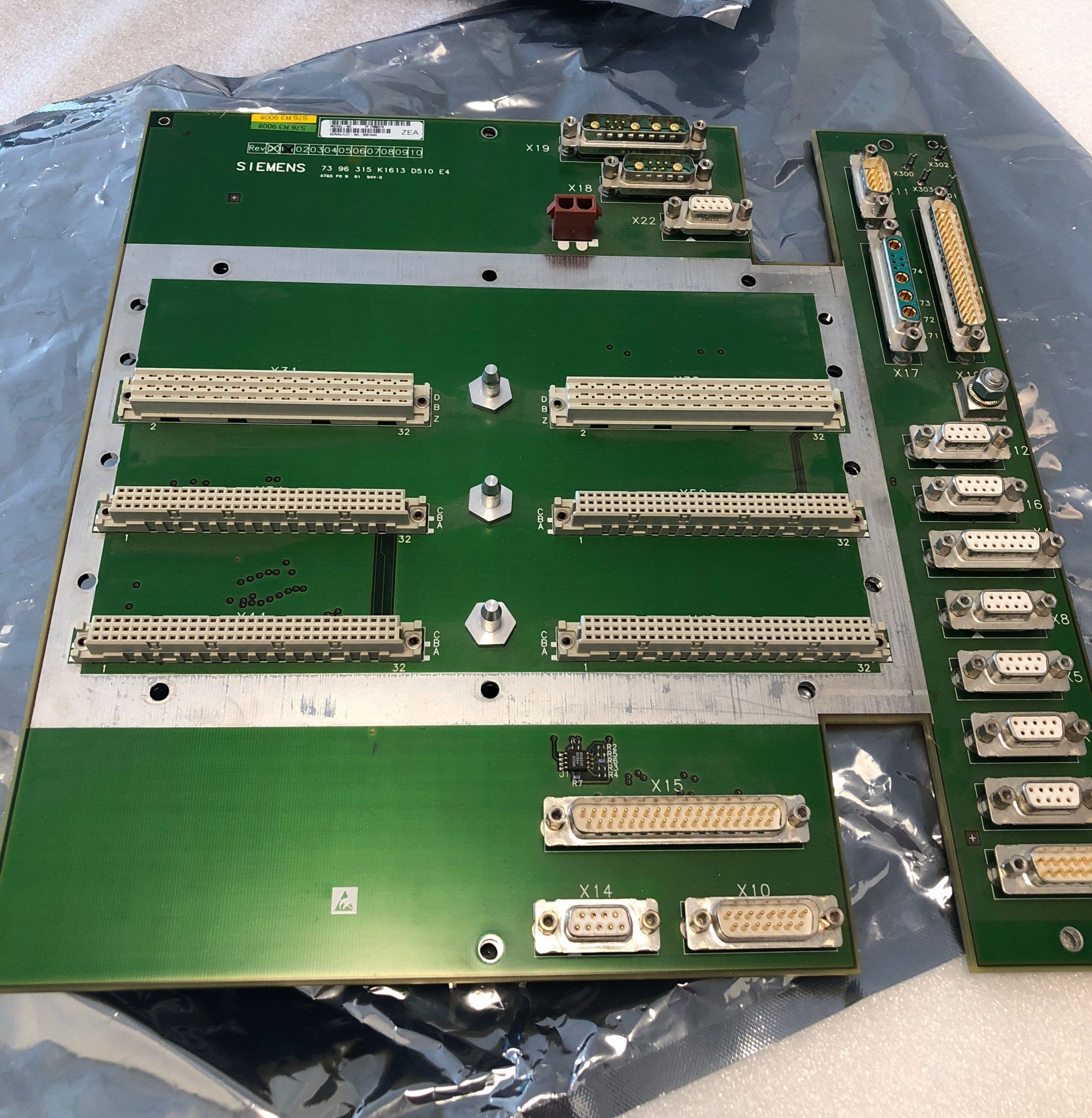 7396315-D510 Backplane Board / C-Box