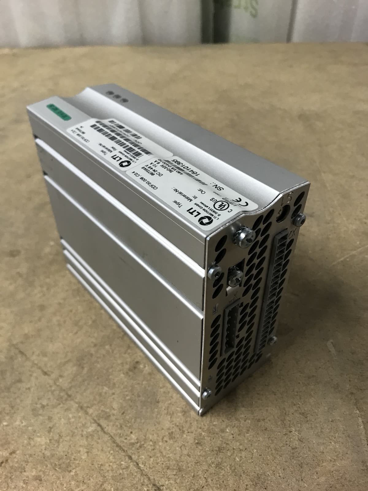 8673548-Frequency Controller CDF30.008 24-4