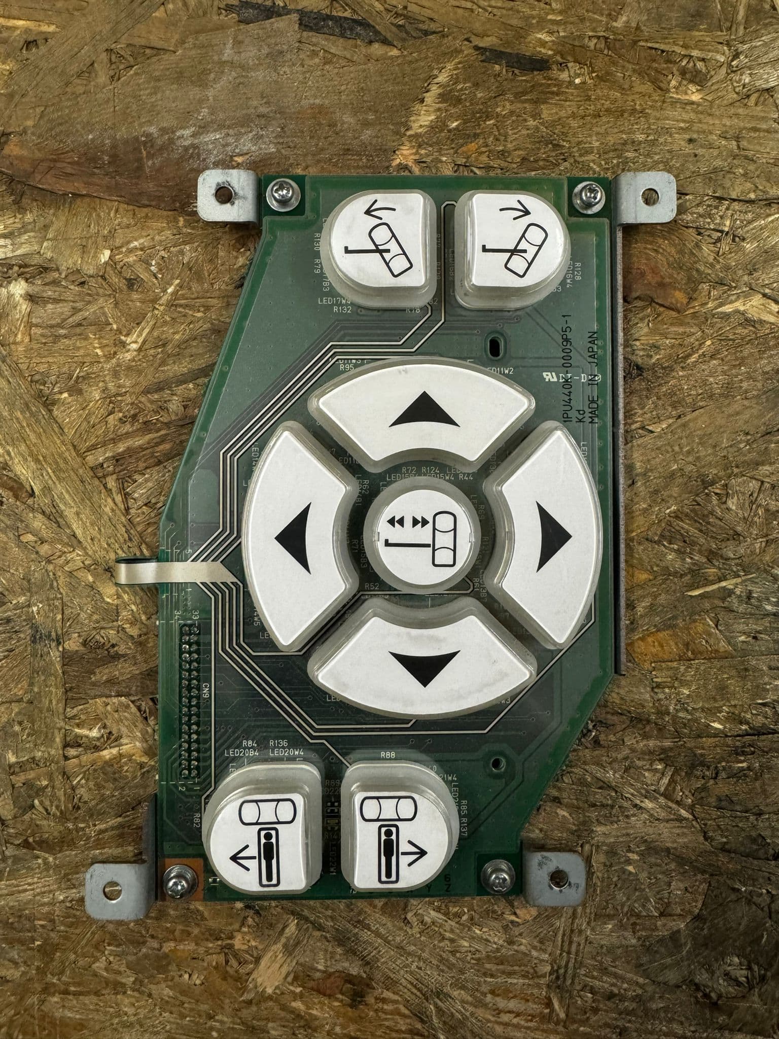 1PU440K-009P5-1-Keypad LM-B