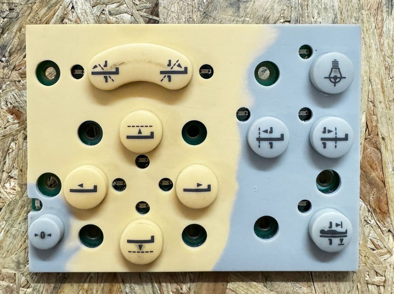 453567018142-Right Gantry Table Control