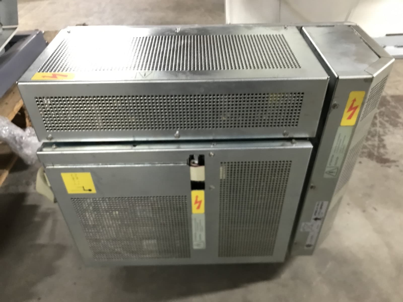 2186730-4-Jedi High Voltage Tank