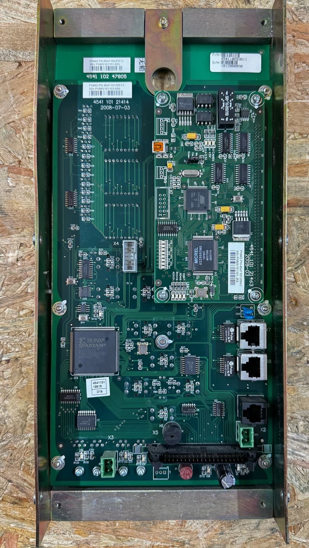 454110120662-UCom Board