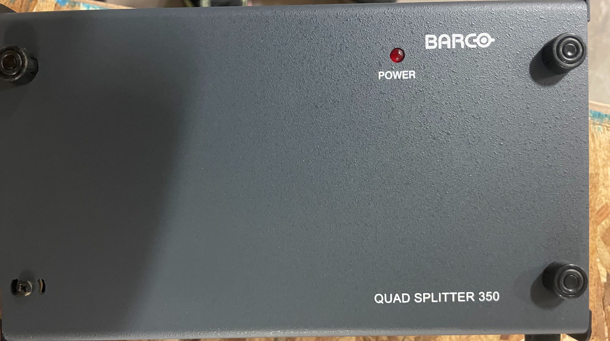 R9828300-Quad Video Splitter 350