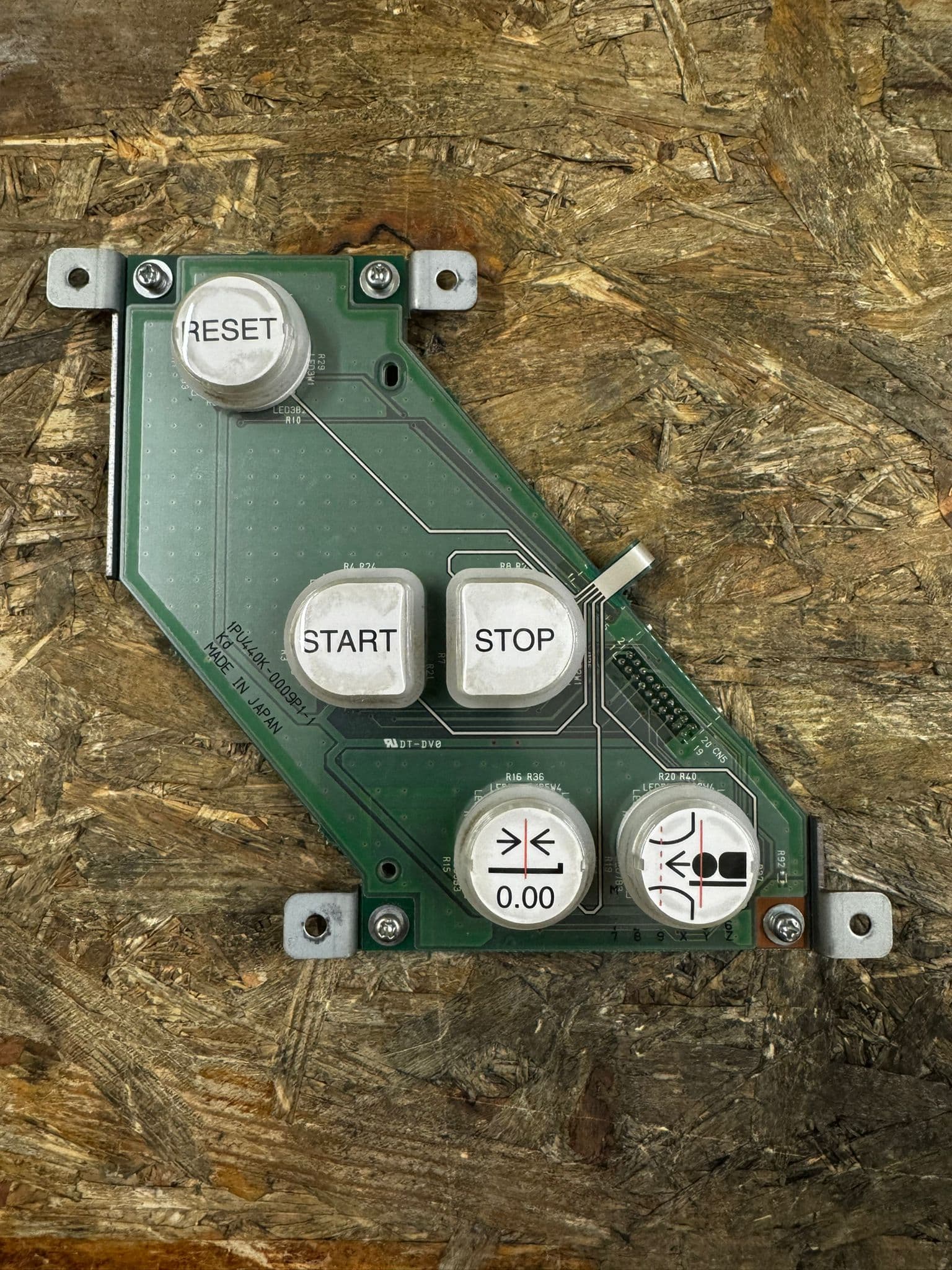 1PU440K-009P1-1-Keypad RH