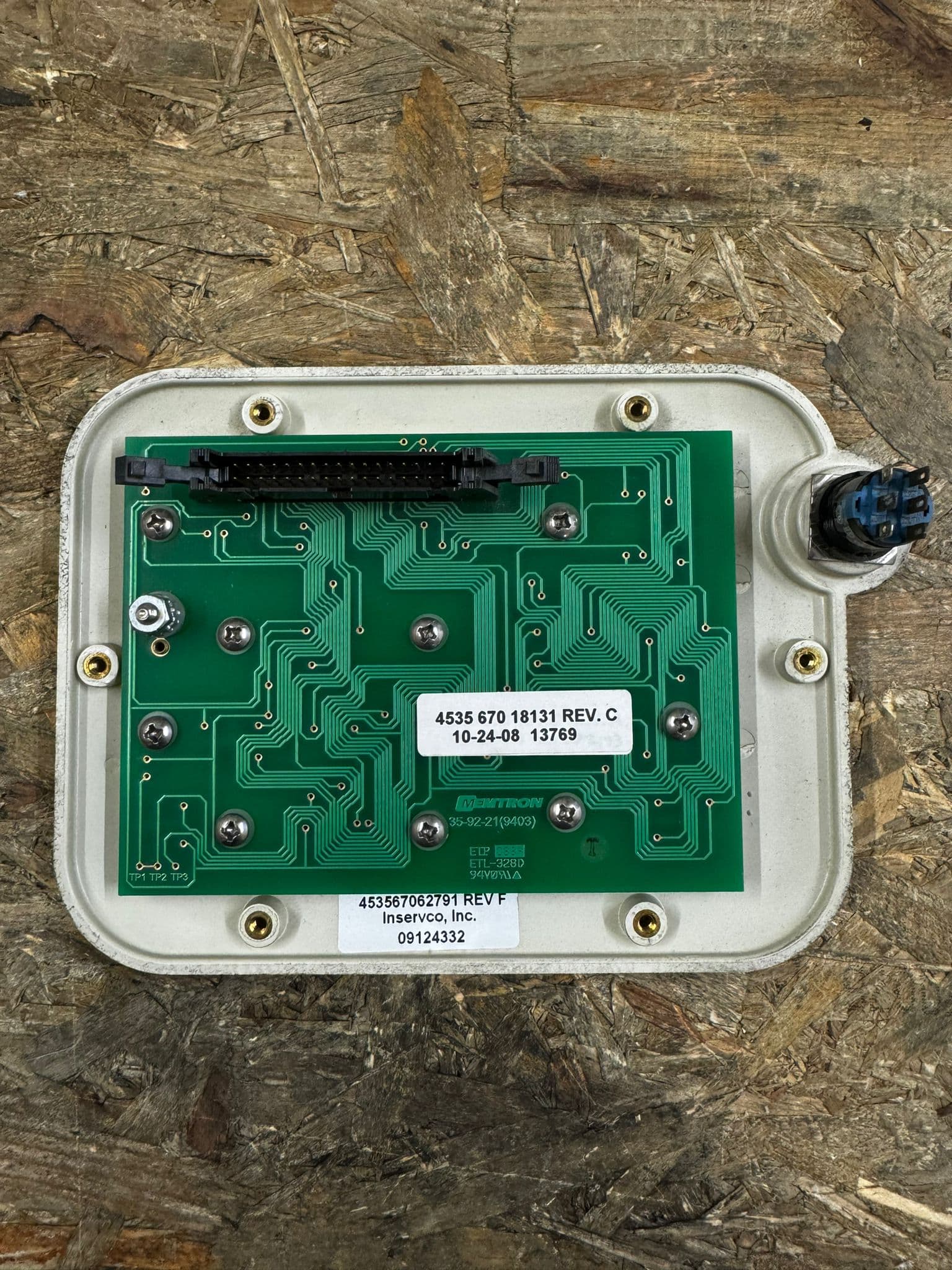 453567018131-Gantry left Rear Control Panel