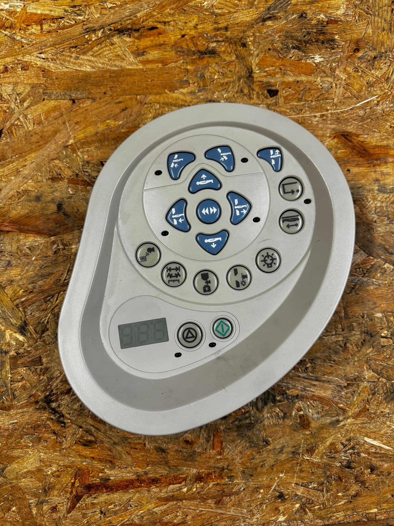 5139590-1-Left CT Control Panel Mist Gray Bezel with Green LEDs