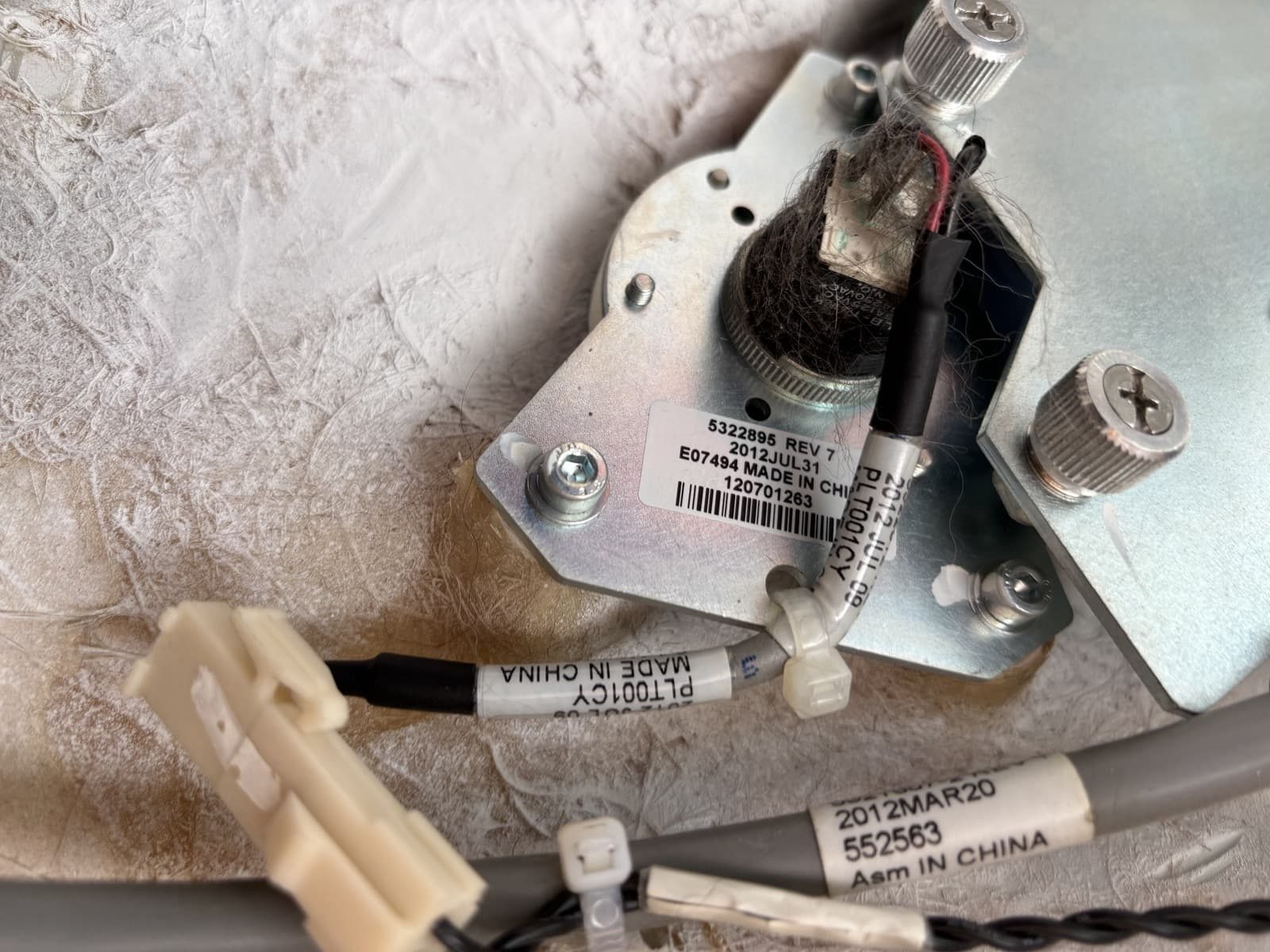 5322895-LL-E-stop-L-Assembly