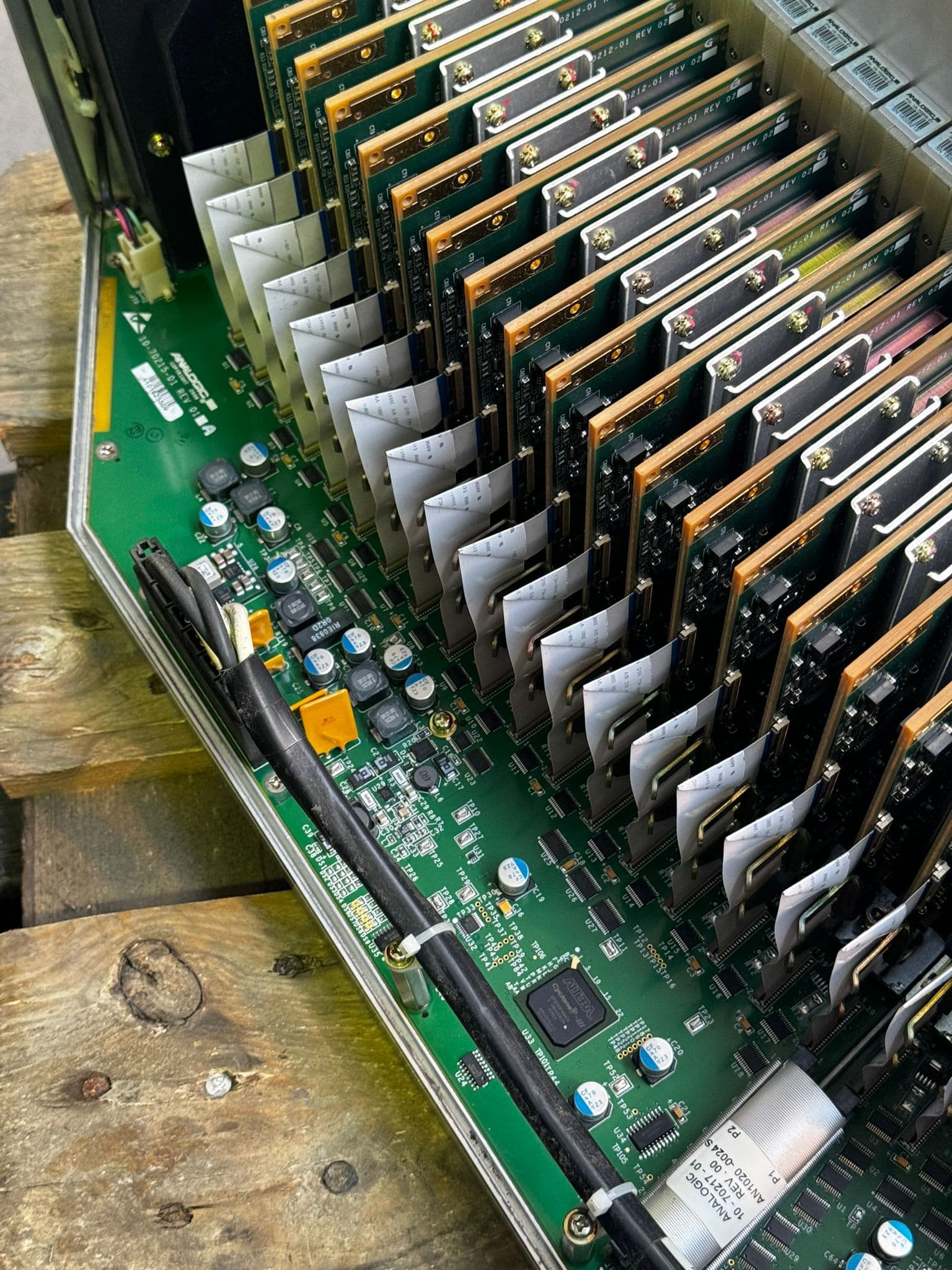 10-70215-01-Left Backplane DAS PCB