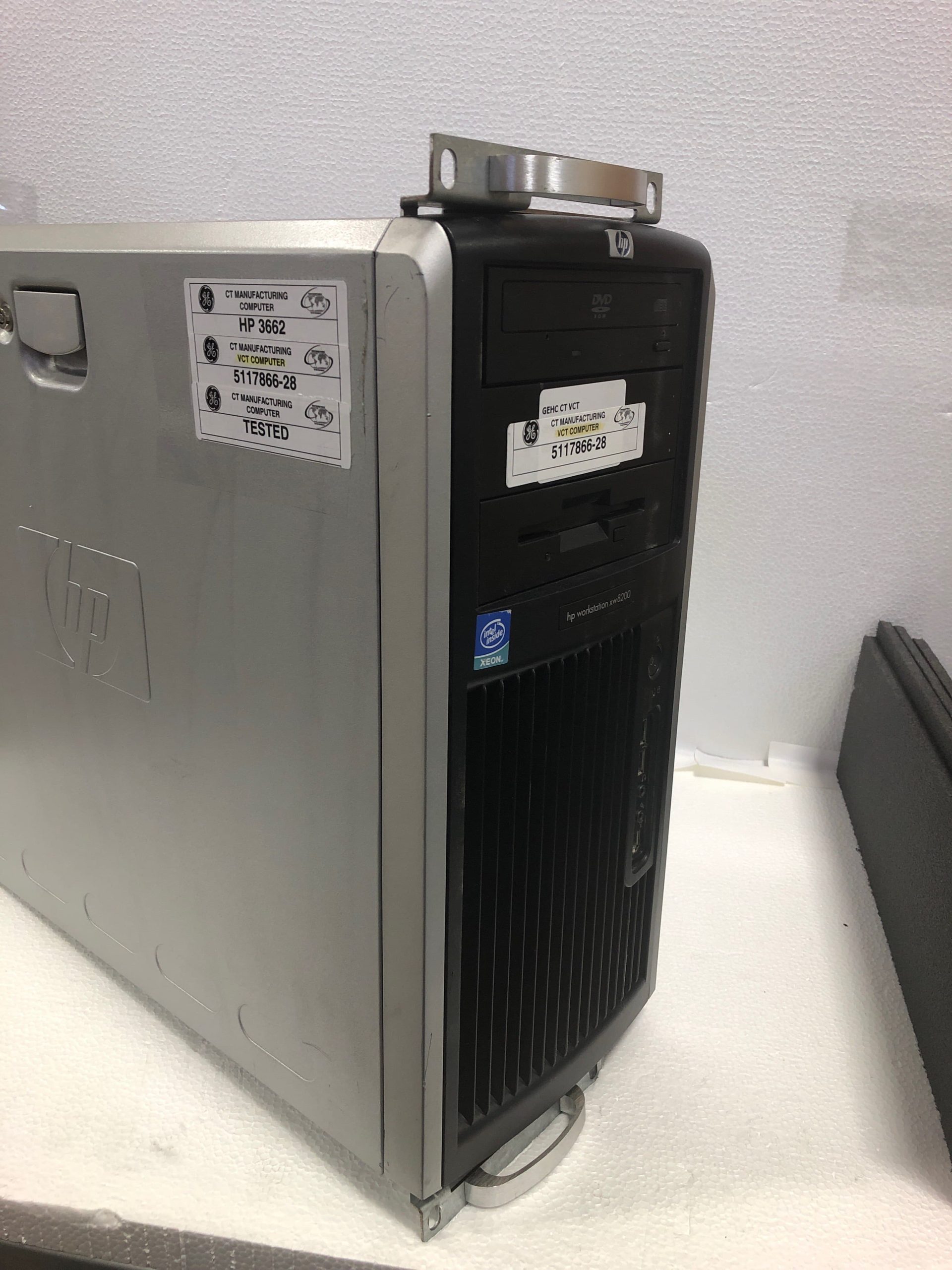 5117866-28-Vct Console Computer Xw8200