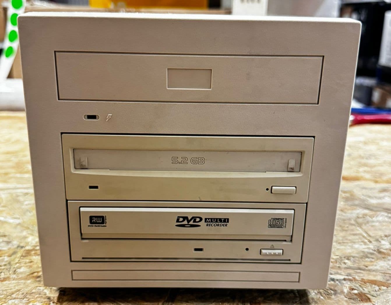 5167410-2-Peripheral Tower Dual-Bay MOD-DVDRAM