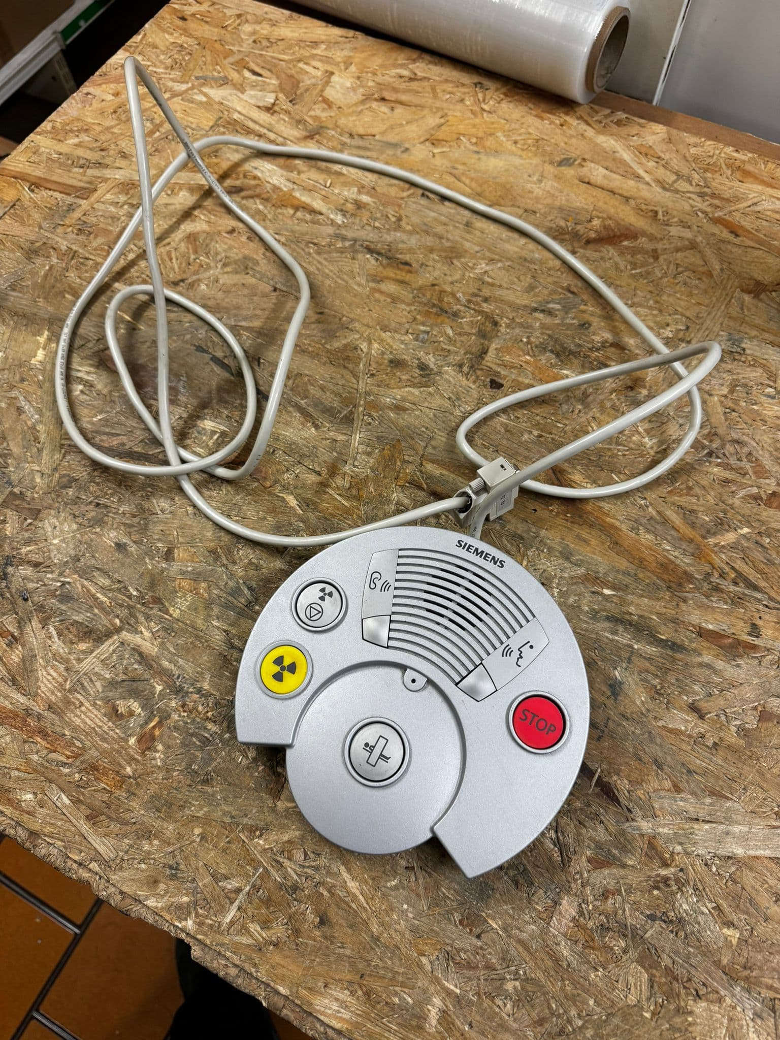 8598885-Control box P15