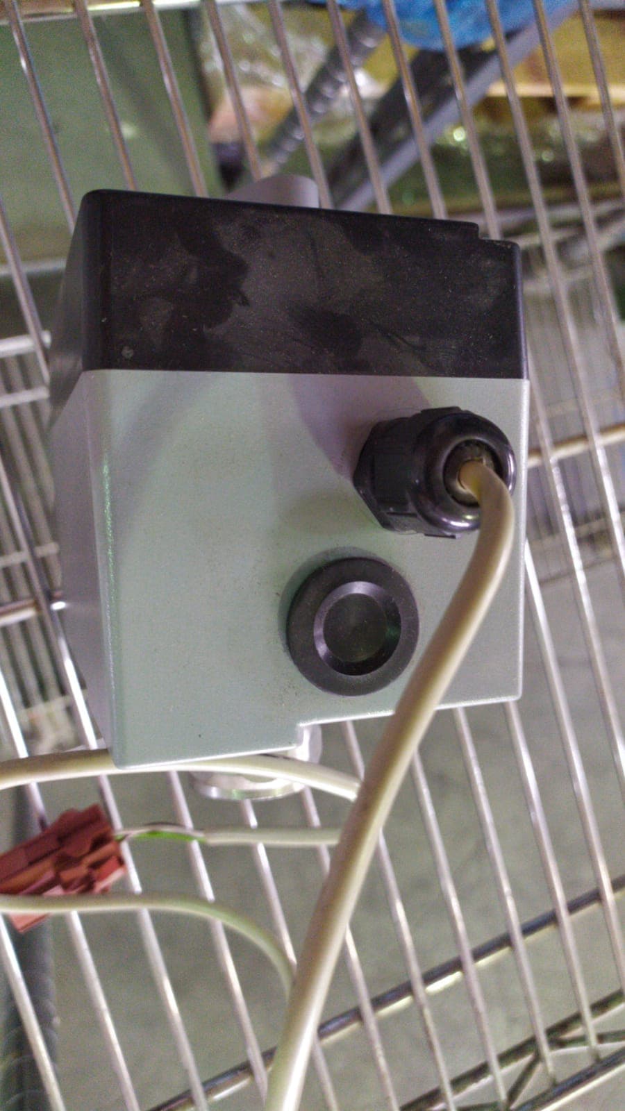 4820960-Adjustment drive