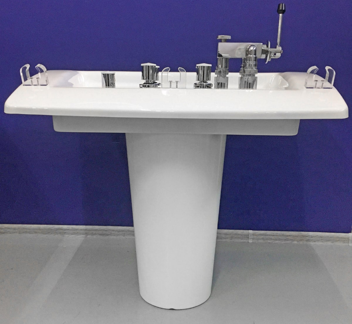 Душевая кафедра - душ Шарко фирмы Trautwein  Модель Kneipp Тип DSK-WD с контрастным душем 2