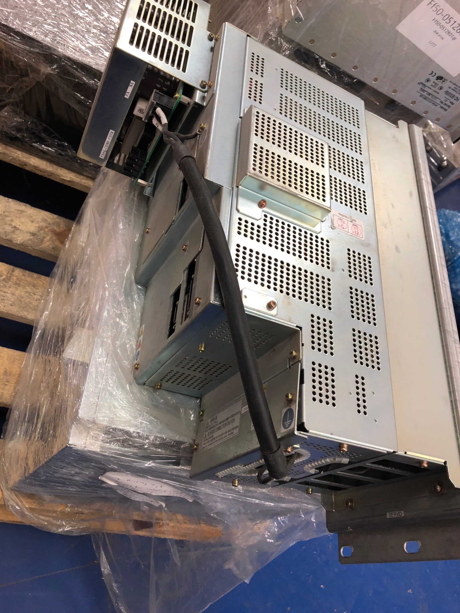 31124001-VLNBT-100P3V-EXX  SERVO AMPLIFIER