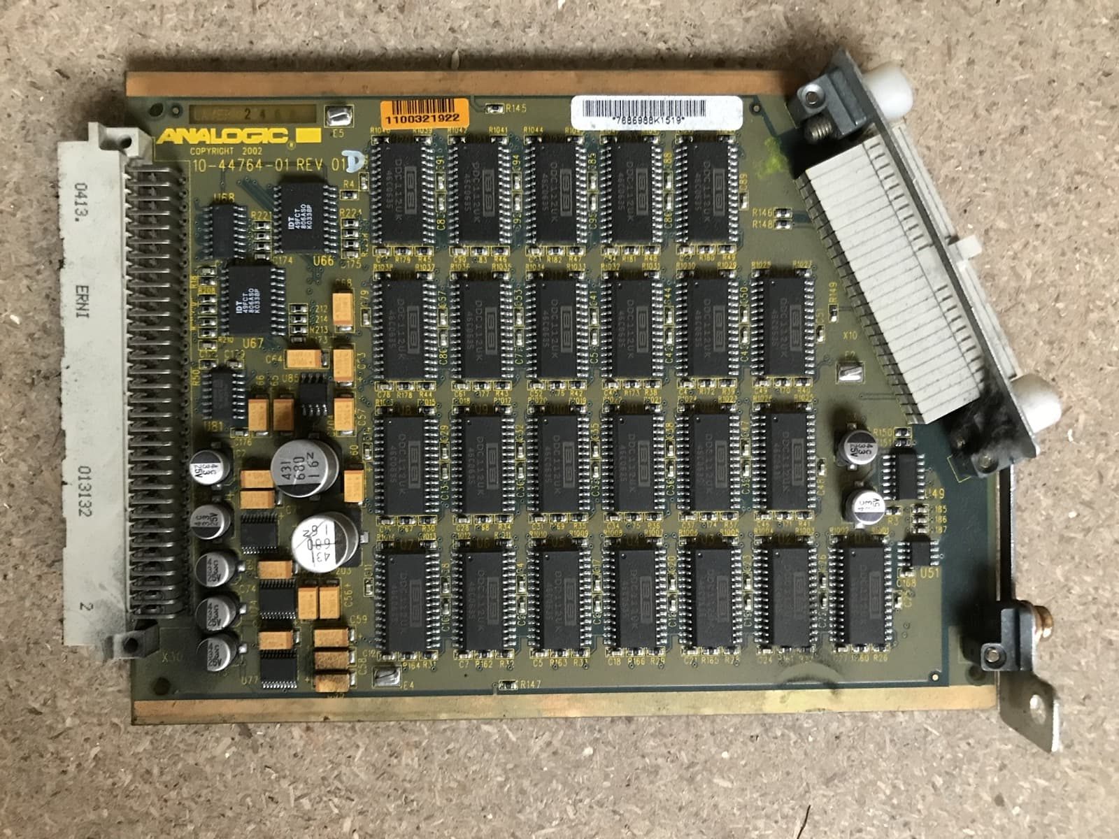 7686988-DAS convertor P09F D574